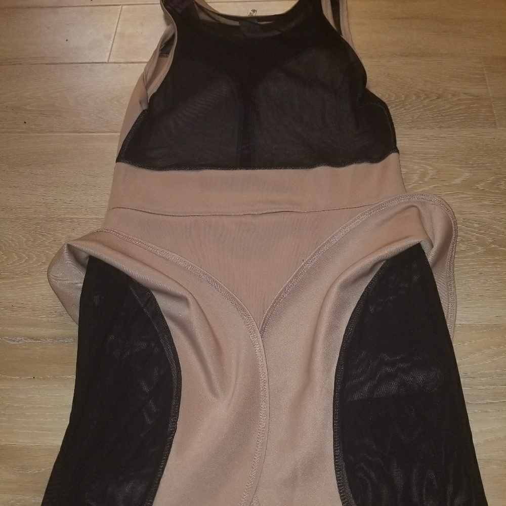 Dress - Picture 5 of 5